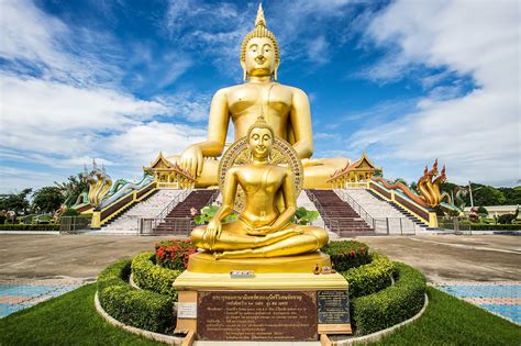 達磨寺、神秘的な石仏と壮大な自然に包まれた古刹！